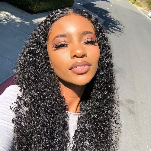 Customer photo review of Luvwin Pre-Plucked Curly Hair Wig Water Wave HD Lace Bleached-Knots