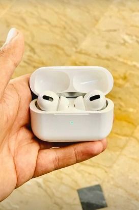 Customer photo review of AirPods Pro ANC