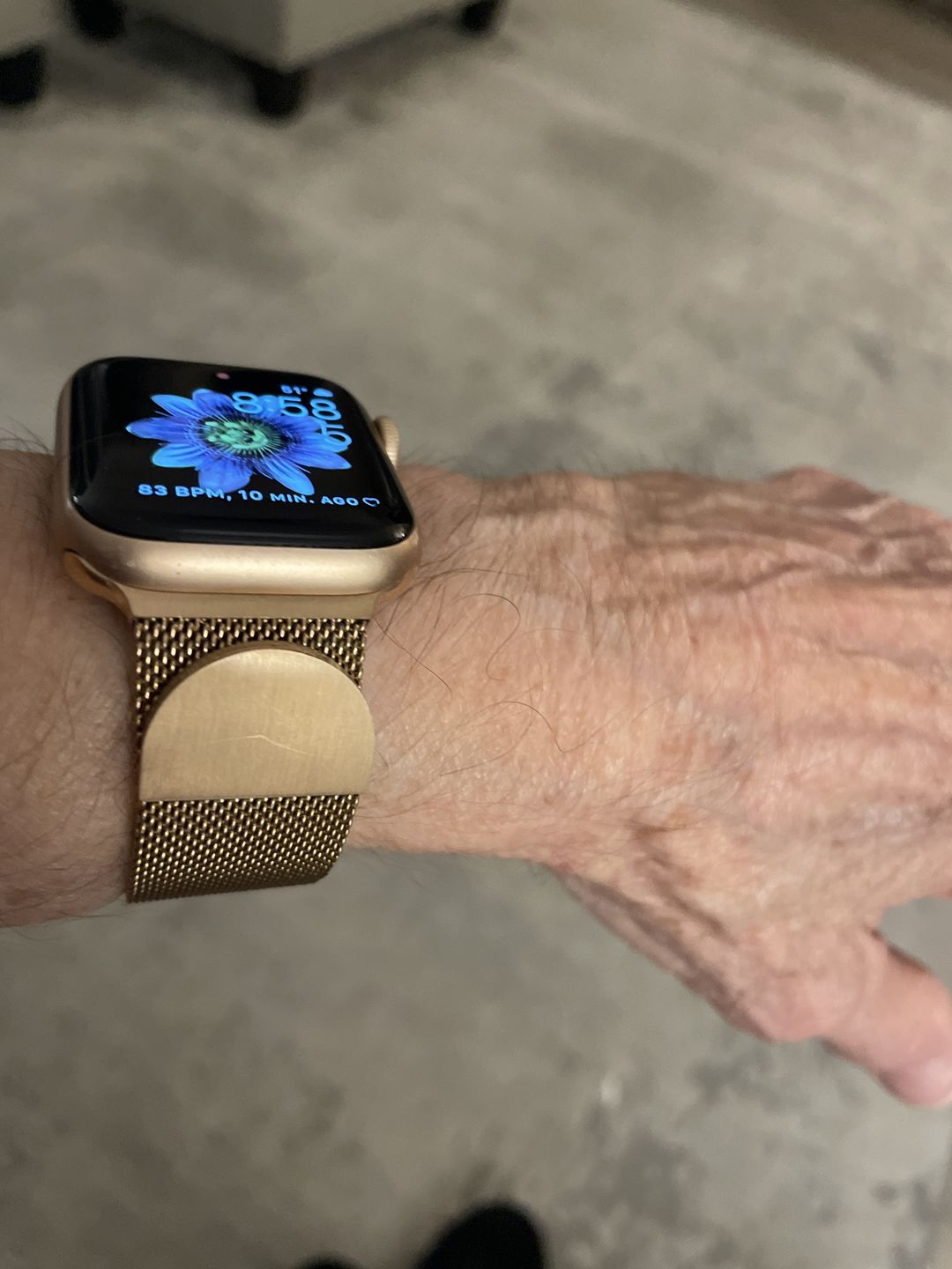 Customer photo review of Vicenza Magnet Band