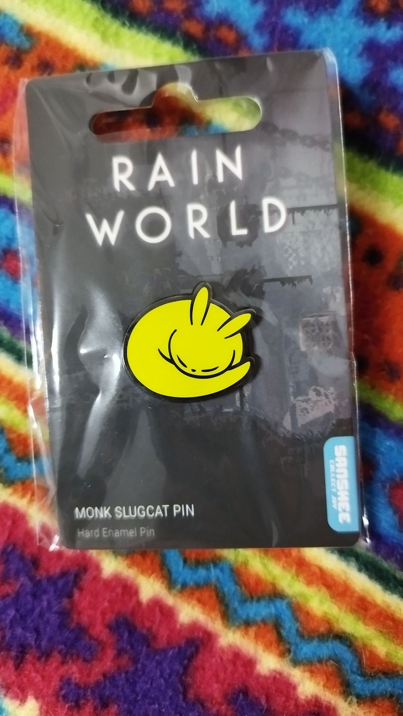 Customer photo review of Rain World - Slugcat Monk Pin