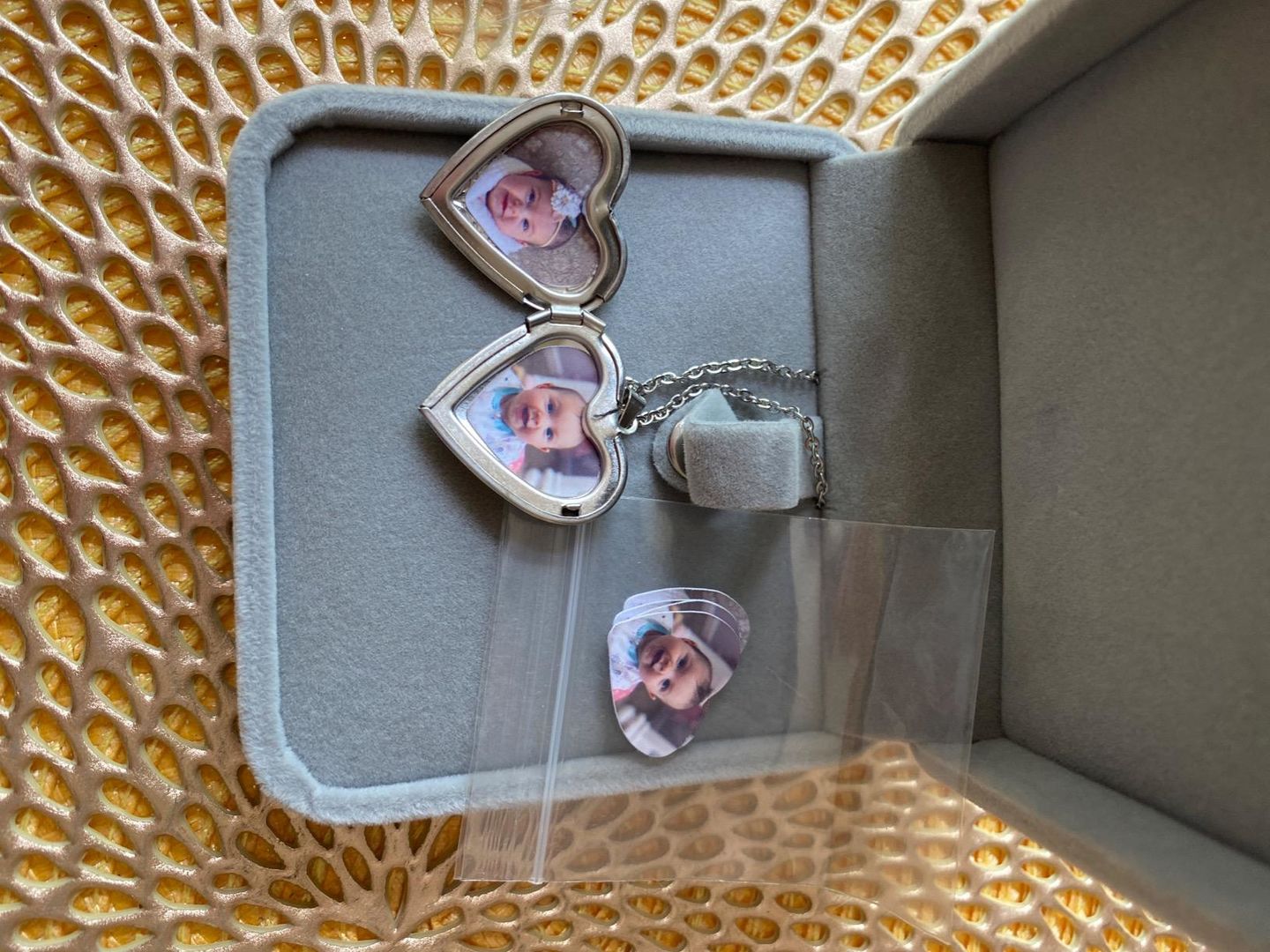 Customer photo review of Personalized Heart Locket Necklace That Holds Pictures Memory Photo Lockets Custom Photo Name Dasiy Heart Necklace