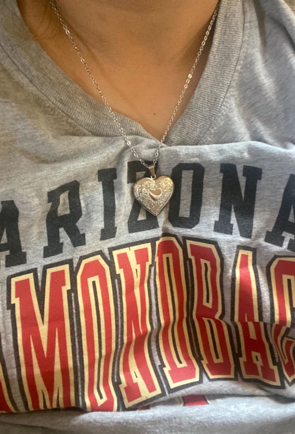 Customer photo review of Personalized Heart Locket Necklace That Holds Pictures Memory Photo Lockets Custom Photo Name Dasiy Heart Necklace