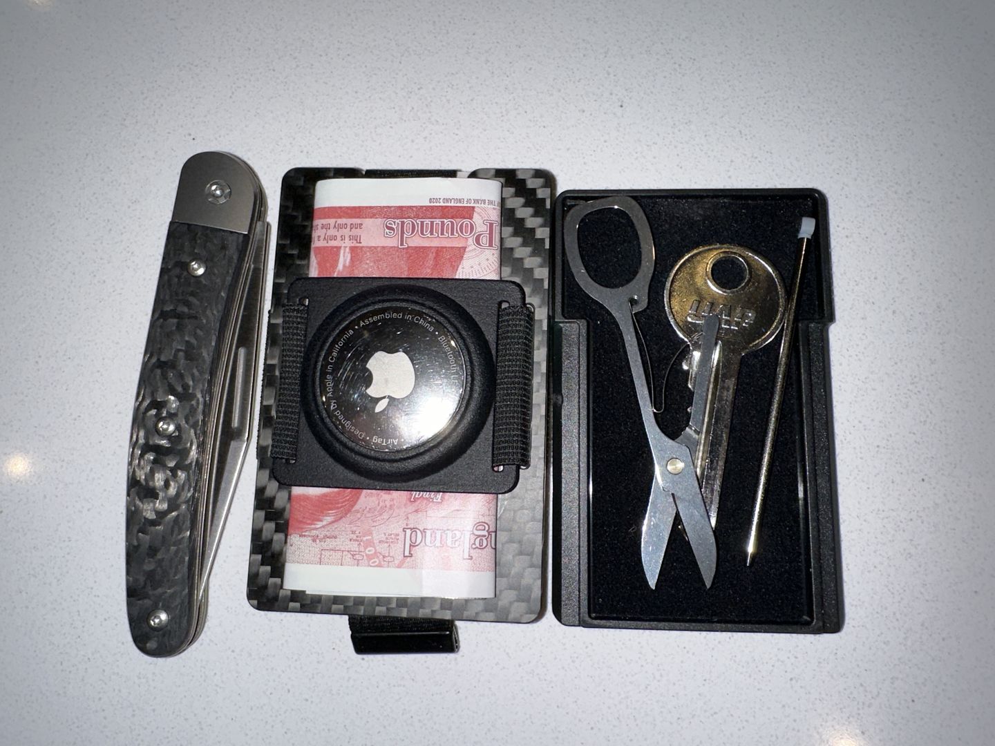 Customer photo review of Carbon Fiber 3K matte Slim Wallet
