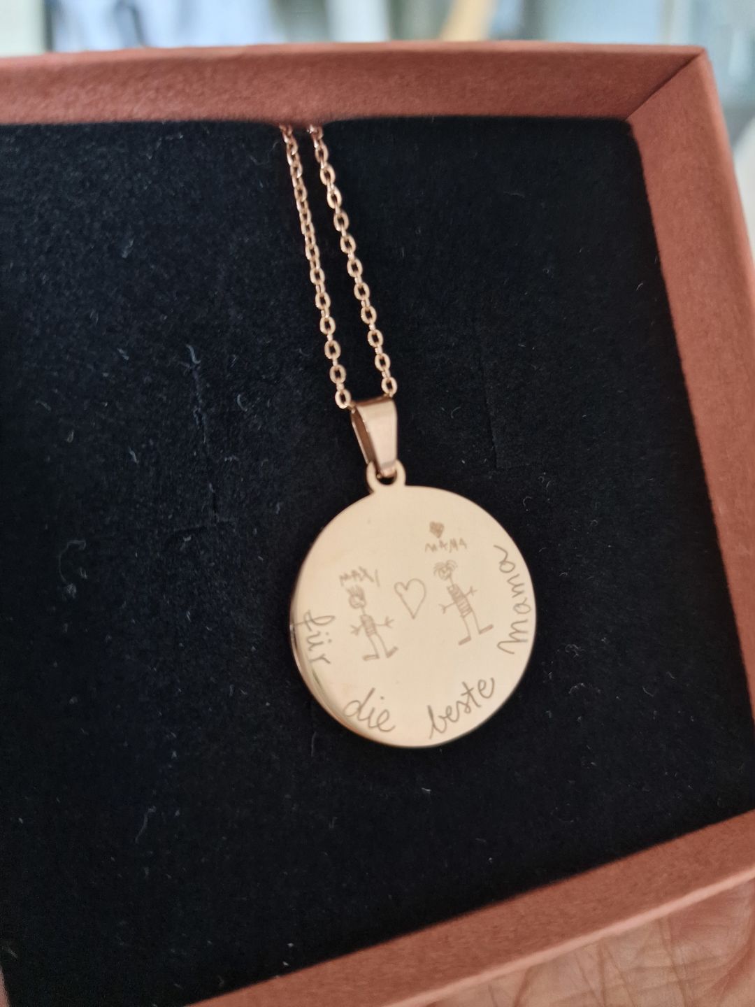 Customer photo review of Halskette Kinderzeichnung