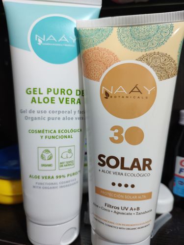 Customer photo review of Bloqueador Solar Adulto FPS 30 + Gel de Aloe Vera  y bolsa de genero de regalo