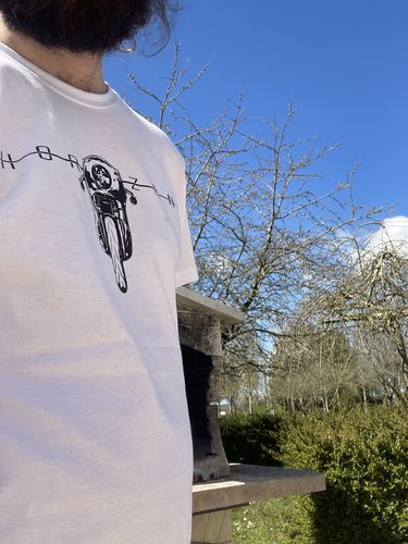 Customer photo review of Pack T-shirt + sticker concours