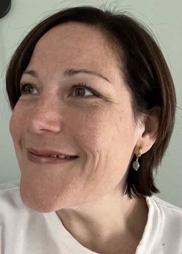 Customer photo review of Ludivine Hoops - Gold Plated