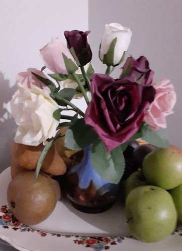 Customer photo review of Artificial Rose Bouquet Arrangements - 7 Colors