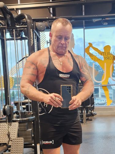 Customer photo review of Transcendence - 5" inch Lift Shorts - Black / Red