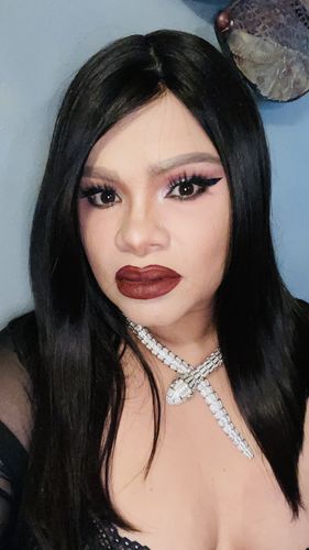 Customer photo review of Beka Basic line 18" | Black Wig