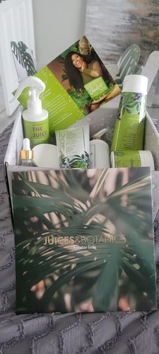 Customer photo review of Luxe Box Growth Bundle Pre-Sale Item Will Ship in 10-12 Weeks