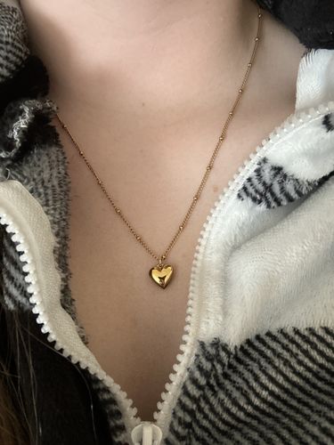 Customer photo review of Valencia Necklace - Gold