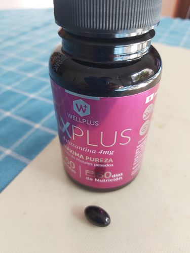 Customer photo review of Ax Plus Astaxantina, 60 capsulas