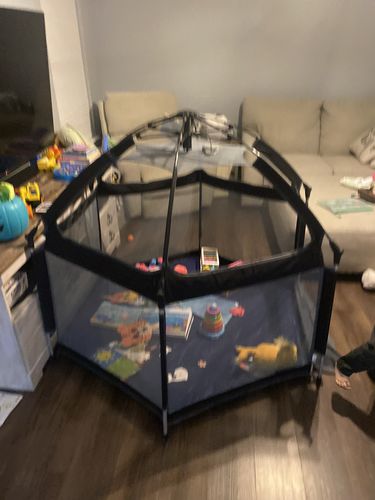 Customer photo review of Pop N' Go™ Playpen