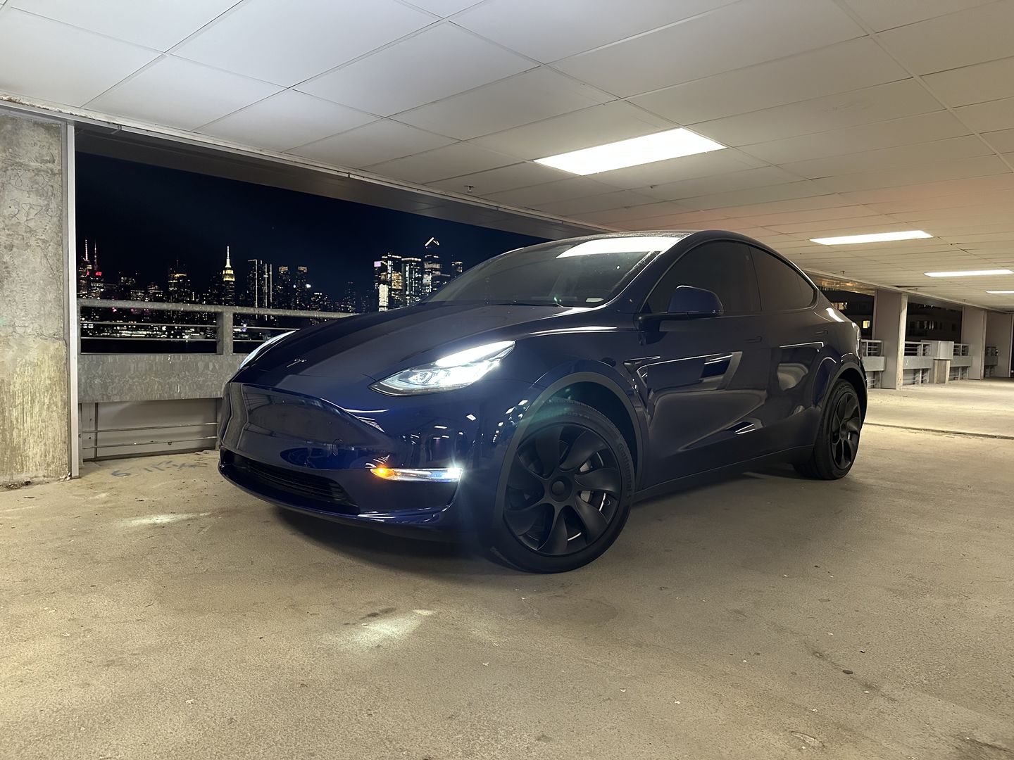 Customer photo review of TESPLUS 19'' Induction Style Wheel Cover for Model Y