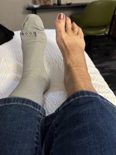 Customer photo review of Closed Toe: 15-20 mmHg - Grey