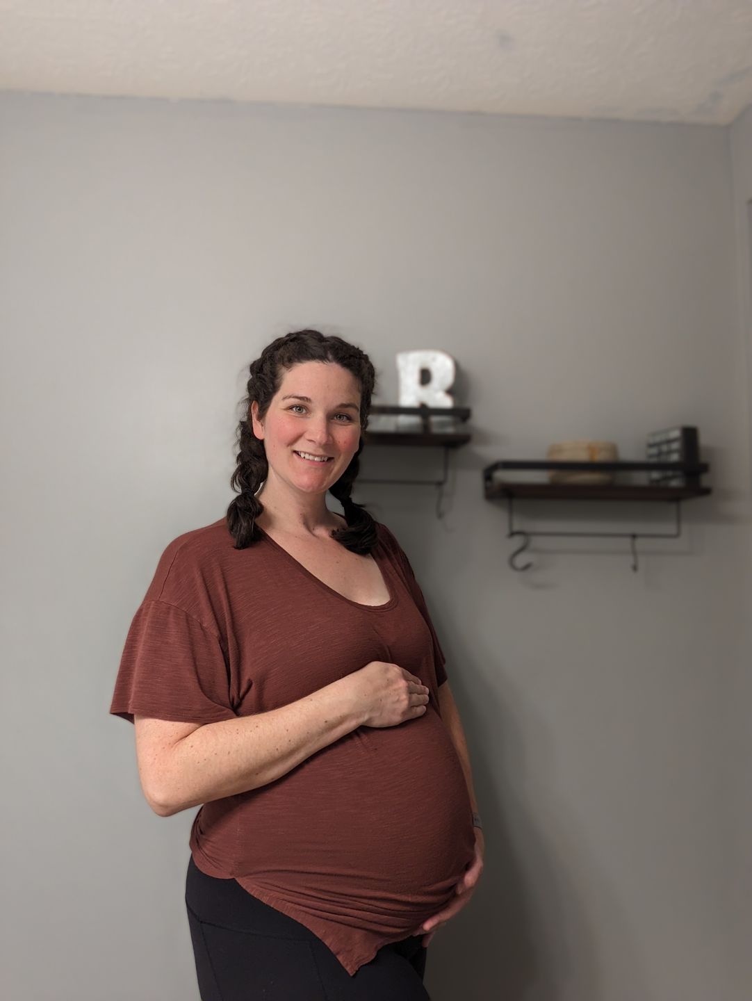 Customer photo review of NKD Maternity Leggings with pockets