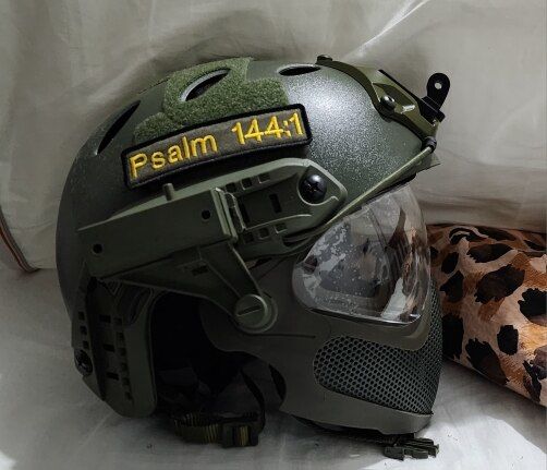 Customer photo review of Bande patronymique militaire personnalisée