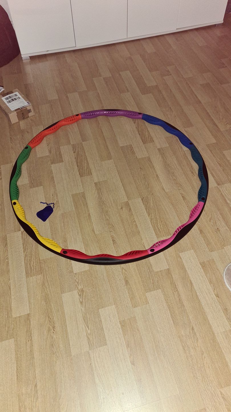 Customer photo review of Powerhoop Deluxe Weighted Hula Hoop 1.9kg