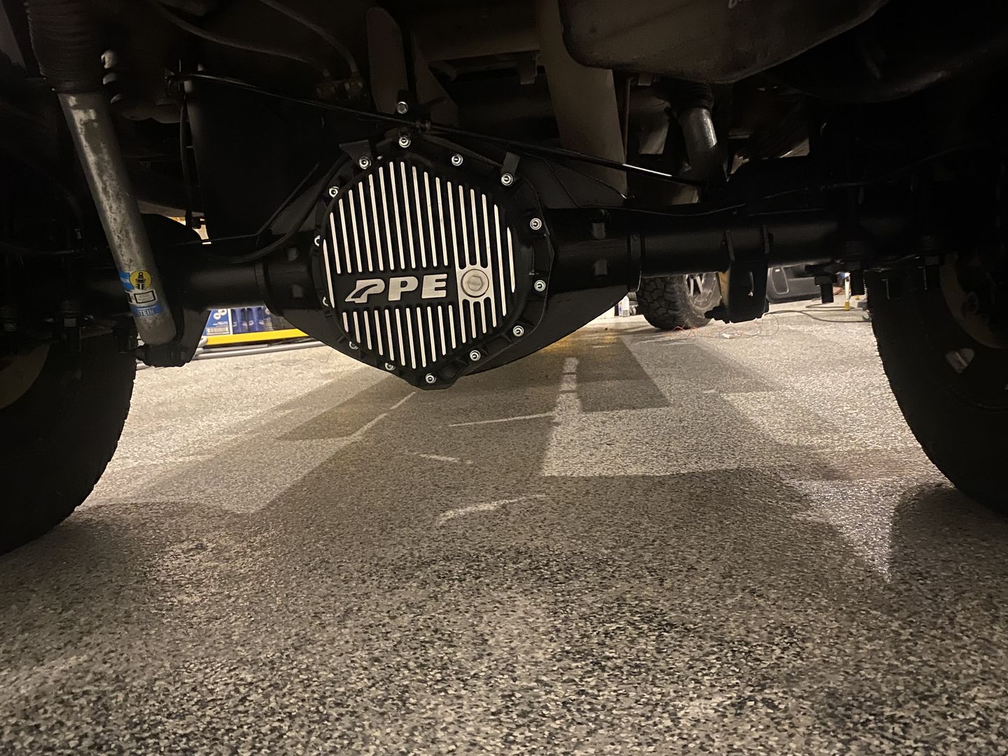 Customer photo review of 2001-2019 Cummins/ Duramax HD Rear Differential Cover (138051010)