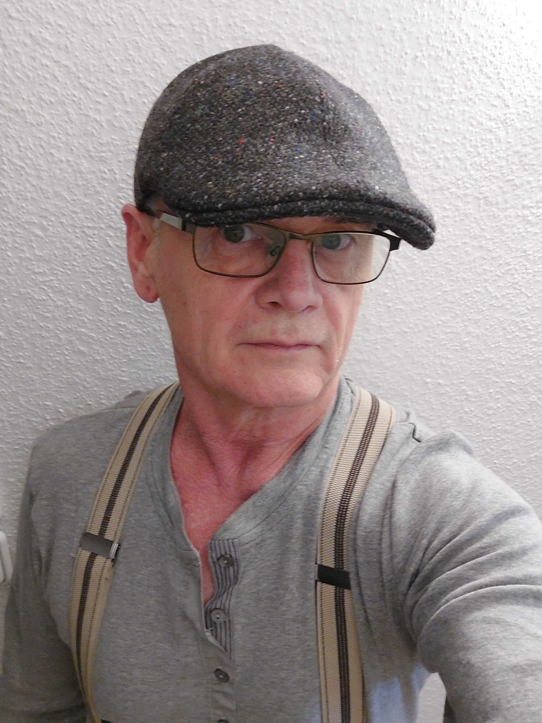 Customer photo review of Erin Cap Tweed