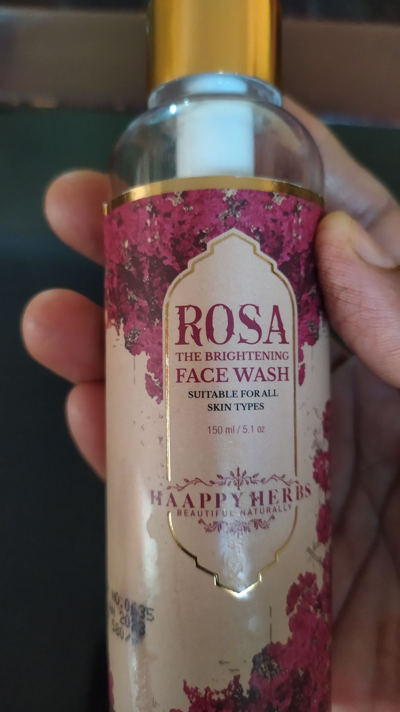 Customer photo review of ROSA THE BRIGHTENING FACEWASH