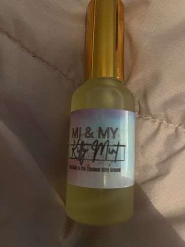 Customer photo review of KittyMint Yoni Spray