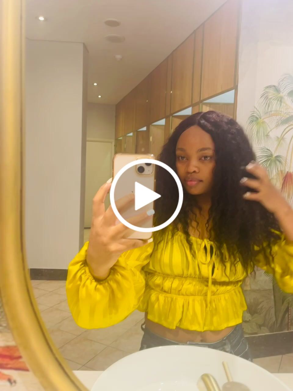 Customer video review of Malaysian curly 20 inch wig