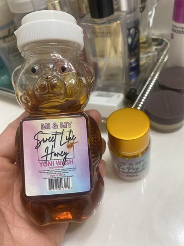 Customer photo review of Sweet Like Honey Yoni Wash