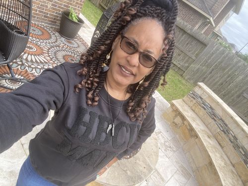 Customer photo review of HBCU MADE -Chenille Unisex (Men size up)