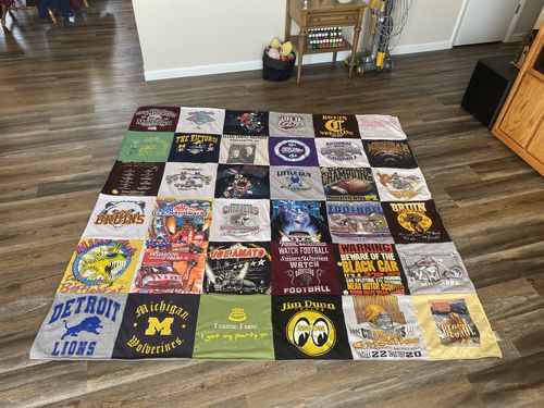 T-shirt quilt featuring detroit lions, michigan wolverines by Nora from MT
