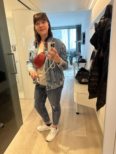 Customer photo review of NEAH - WINE RED