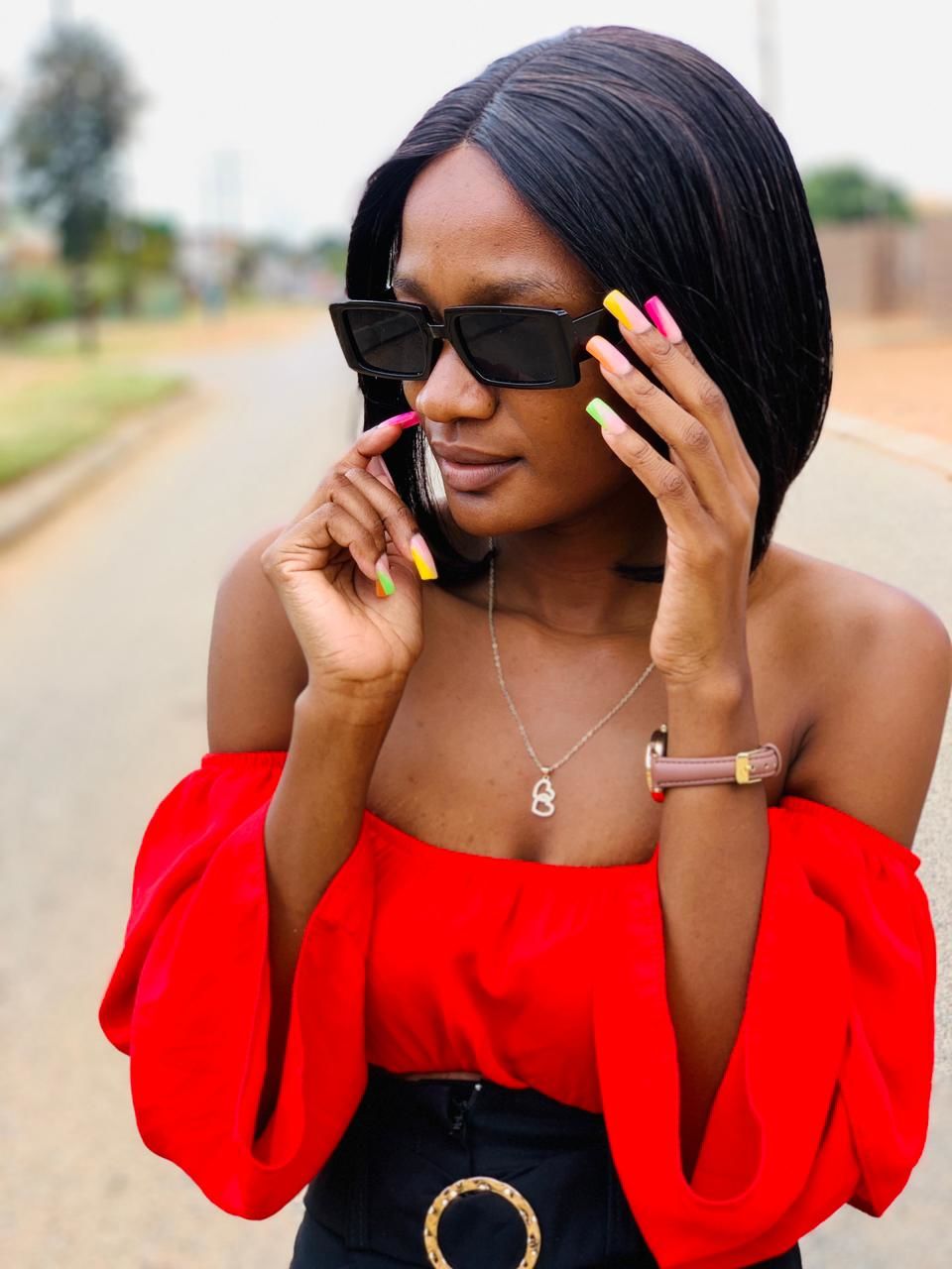 Customer photo review of Straight 10 inch BoB Wig