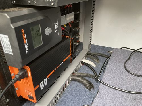Customer photo review of iTECHBC40 Battery Charger 40 Amp 12v  iTechworld for Car, Boat, Caravan