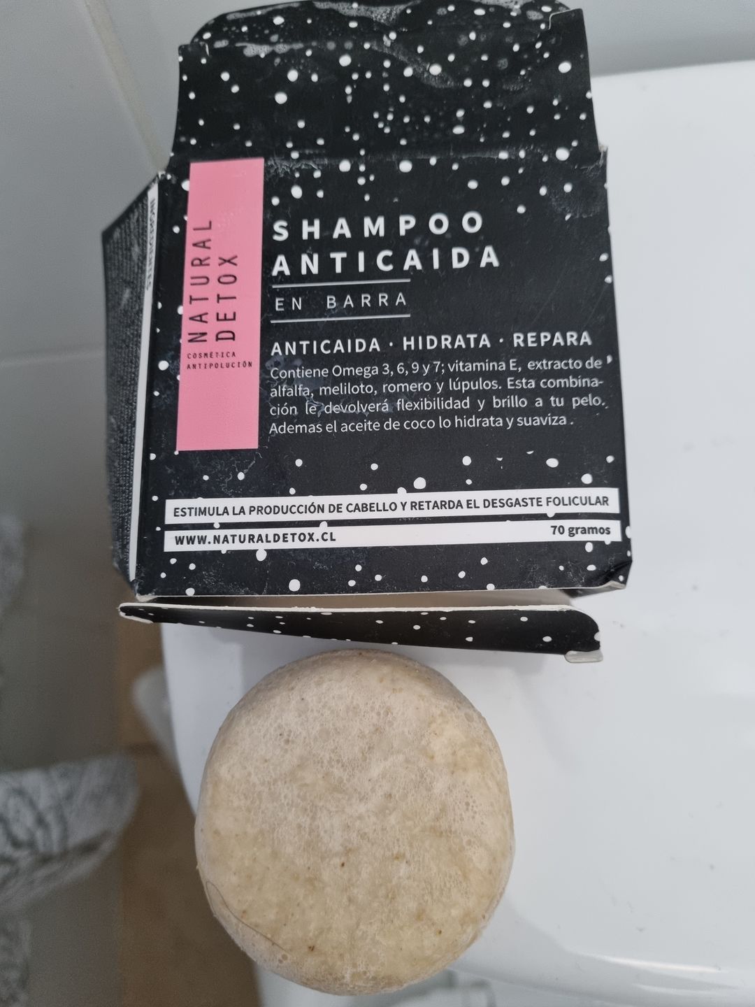 Customer photo review of Shampoo anticaída en barra