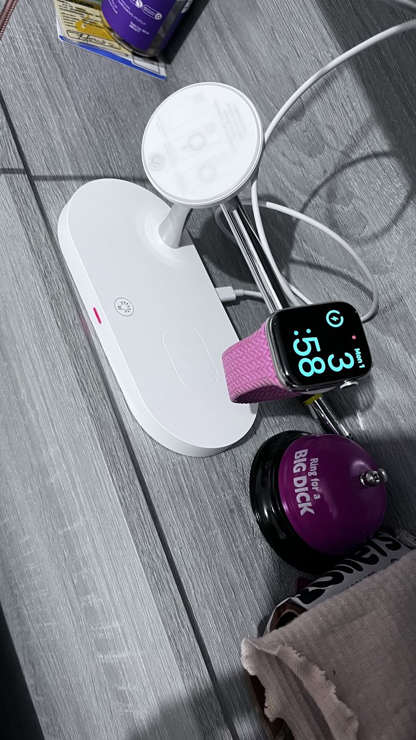 Customer photo review of PTC Select 5 in 1 Magnetic MagSafe Wireless Charger Stand Dock