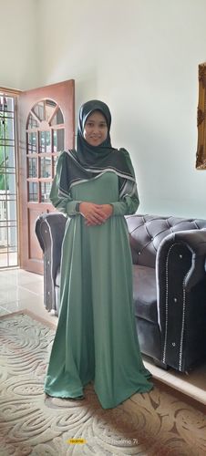 Customer photo review of Dress Adrella