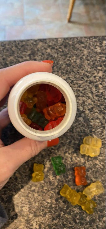 Customer photo review of Quercetin Gummies