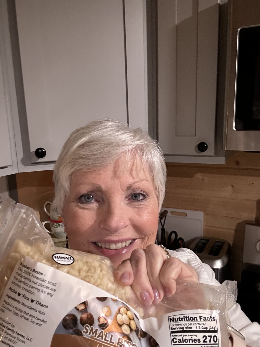 Customer photo review of Hawaiian Macadamia Nut Small Pieces