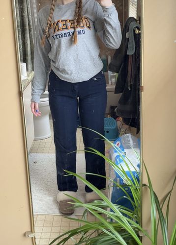 Customer photo review of Carhartt Carpenter Work Pants Women's Size 6 (28 x 30)