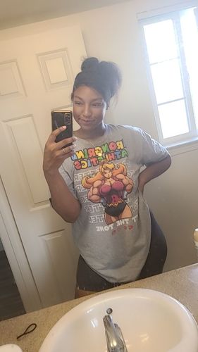Customer photo review of Invictus 'Peach' T-Shirt
