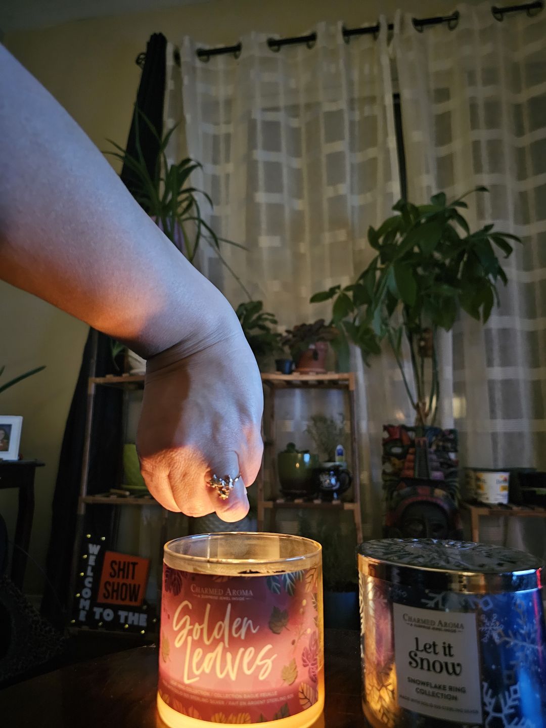 Customer photo review of Surprise Jewelry Candle
