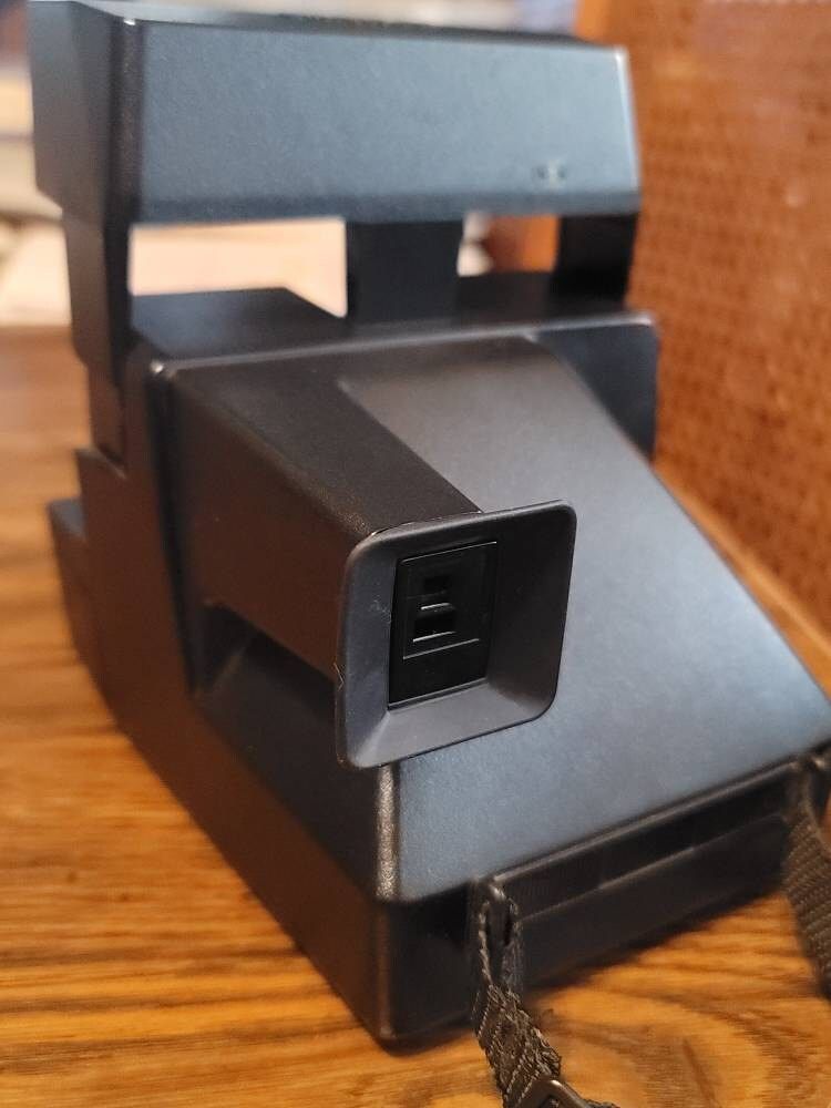 Customer photo review of Replacement Polaroid 600 Viewfinder Eye Cup