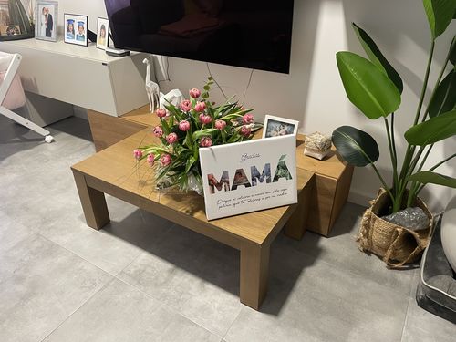 Customer photo review of Lienzo Mamá personalizado con Imagen