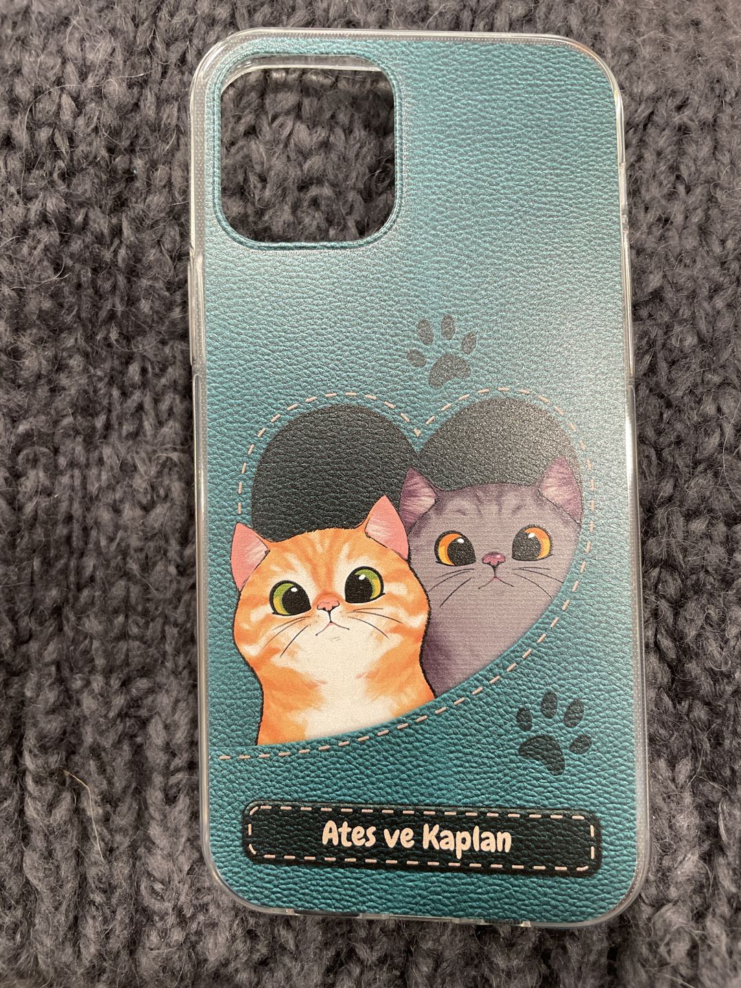 Customer photo review of Katzenherz Lederoptik  - Individuelle Handyhülle