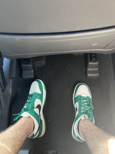 Customer photo review of Nike Dunk Low SE 'Lottery Malachite'