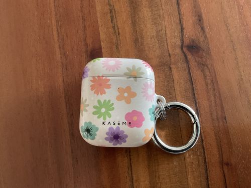 Customer photo review of Adore small AirPods Case