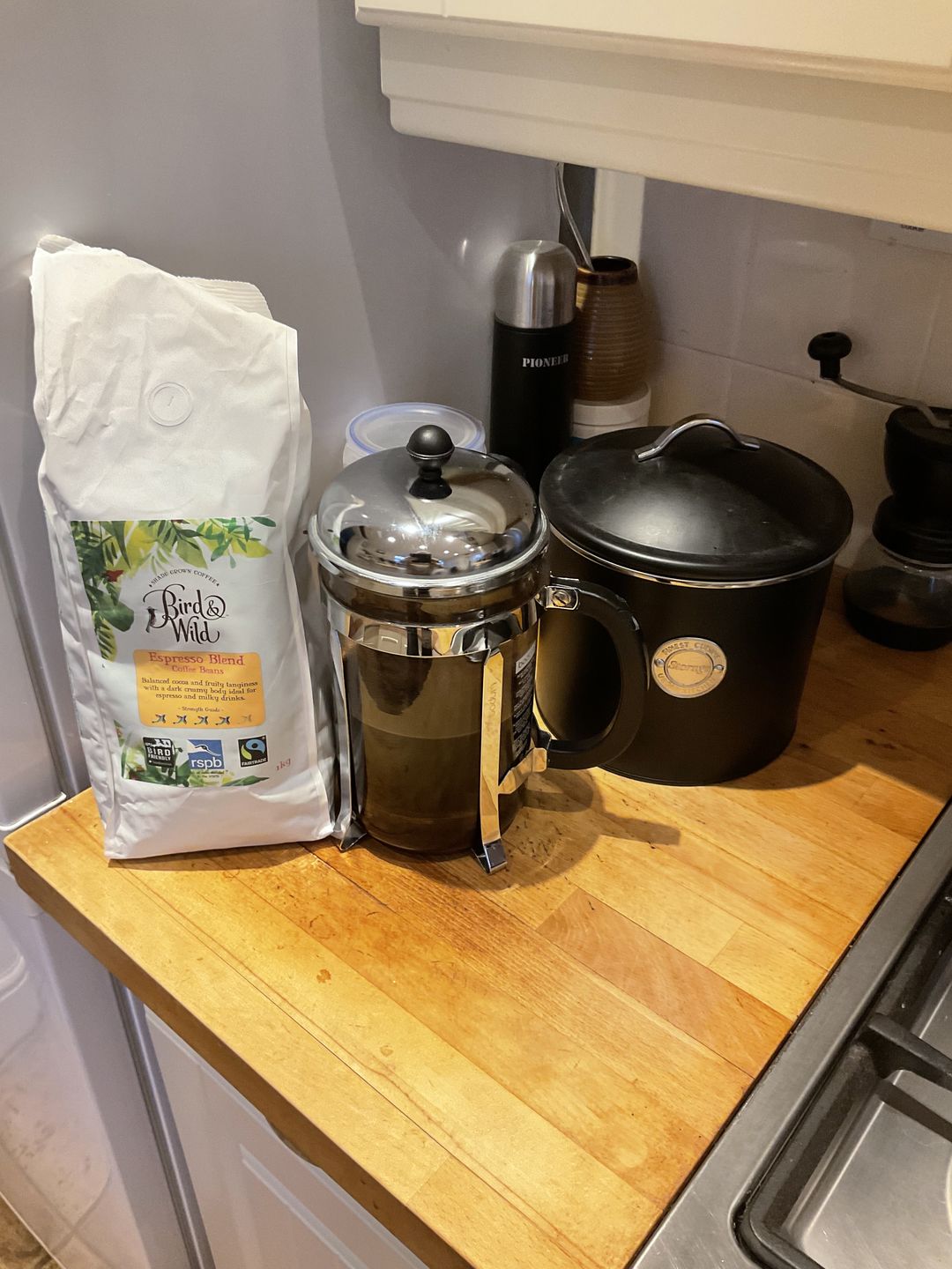 Customer photo review of Bird & Wild Organic RSPB Coffee, Signature Espresso Blend, 1kg, Whole Bean