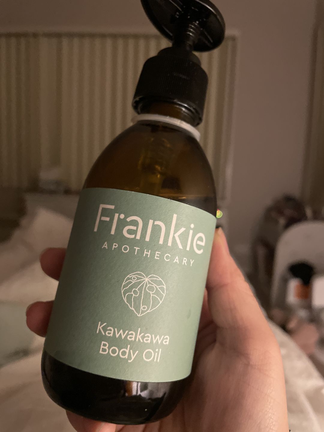 Customer photo review of Kawakawa Body Oil