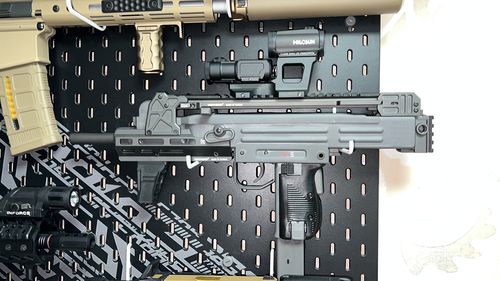 Customer photo review of Northeast UZI GBB Maschinenpistole MP2A1 SMG